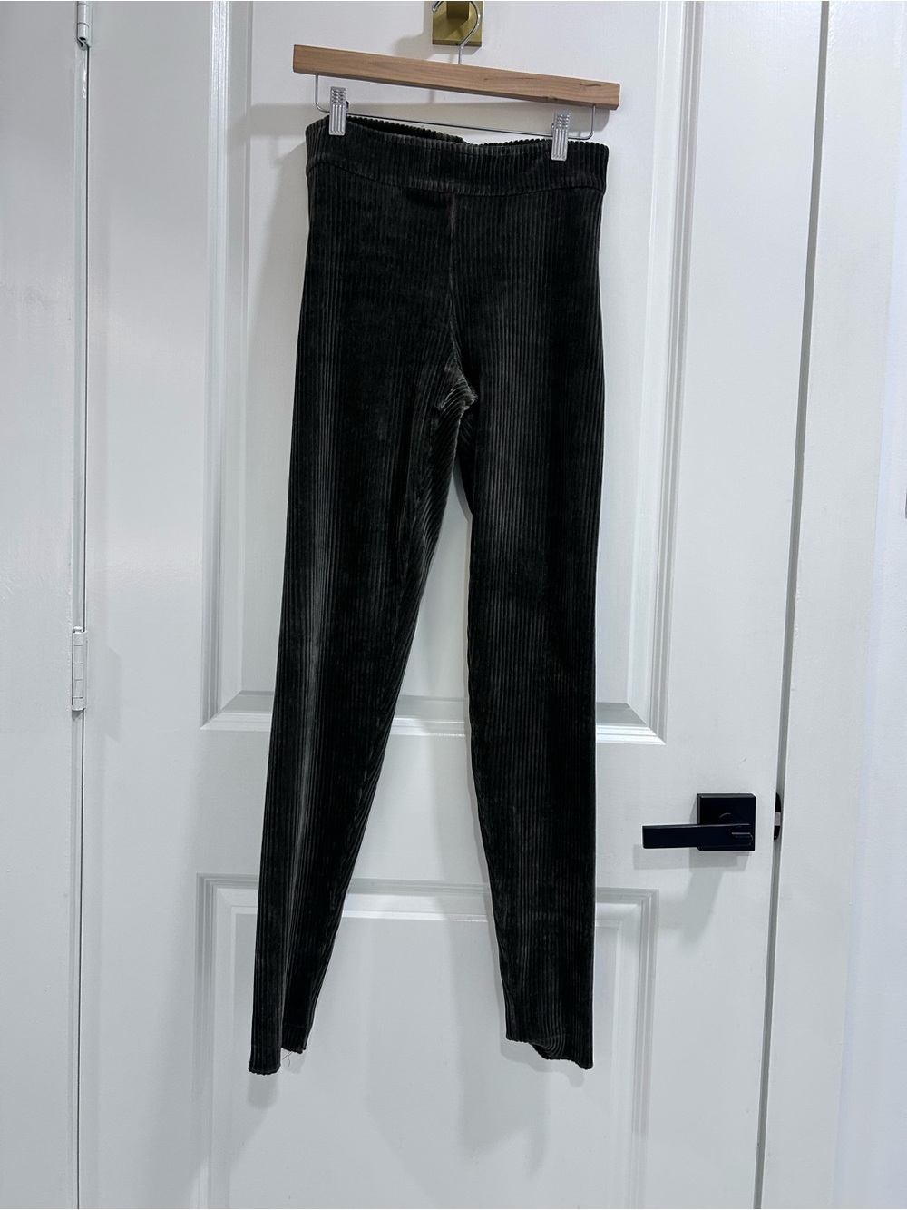 Avenue Montaigne dress pants